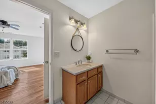 45 Parkside Ct, Wayne Twp., NJ 07470 - Photo 20