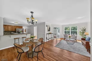 45 Parkside Ct, Wayne Twp., NJ 07470 - Photo 4