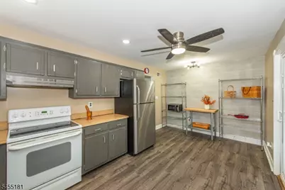 15277 Aspen Ct, Stanhope, NJ 07874 - Photo 8