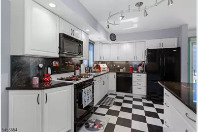 5 Corsi Rd, Bloomfield, NJ 07003 - Photo 6