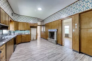 37 Livingston Ave, Roseland, NJ 07068 - Photo 10