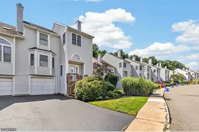 44 Ryan Ln, Lincoln Park, NJ 07035 - Photo 2