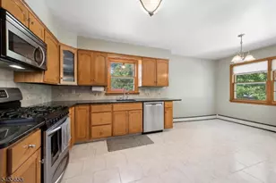 105 Parsippany Rd, Hanover Township, NJ 07981 - Photo 16