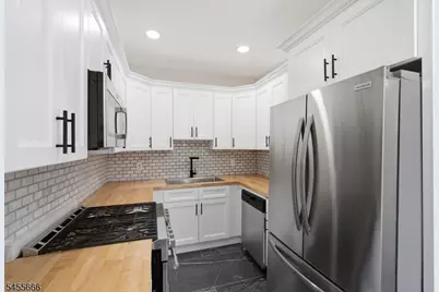 225 Stacy St, Burlington City, NJ 08016 - Photo 12