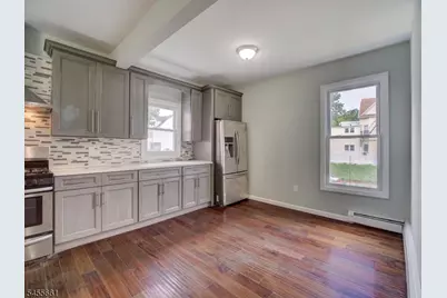 37 William St #1, East Orange, NJ 07017 - Photo 10