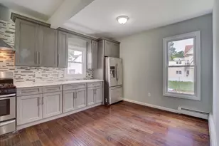 37 William St, East Orange, NJ 07017 - Photo 10