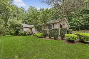 6 Garner Rd, Bethlehem Township, NJ 08804 - Photo 4