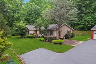 6 Garner Rd, Bethlehem Township, NJ 08804 - Photo 2