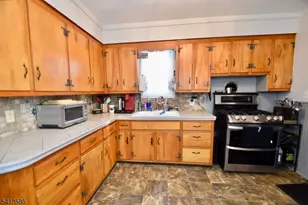 406 Morsetown Rd, West Milford, NJ 07480 - Photo 10