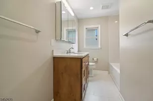 656 Winchester Ave, Union Township, NJ 07083 - Photo 14