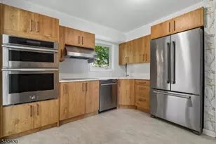 656 Winchester Ave, Union Township, NJ 07083 - Photo 8