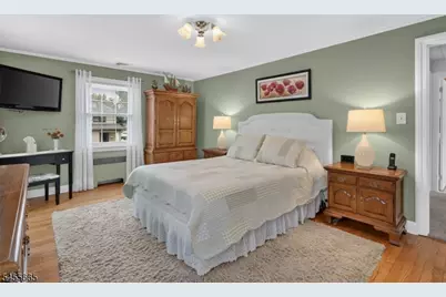 957 Arnet Ave, Union Township, NJ 07083 - Photo 18