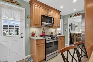 957 Arnet Ave, Union Township, NJ 07083 - Photo 10