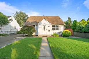 109 Maple Hill Rd, Clifton, NJ 07013 - Photo 2