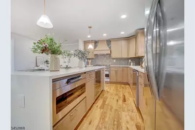 156 W Lincoln Ave, Roselle Park, NJ 07204 - Photo 8
