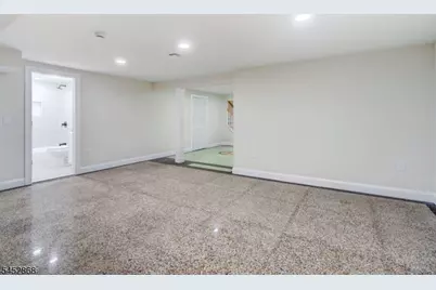 156 W Lincoln Ave, Roselle Park, NJ 07204 - Photo 28