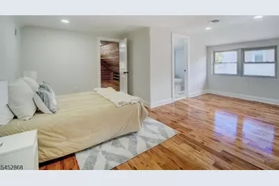 156 W Lincoln Ave, Roselle Park, NJ 07204 - Photo 22