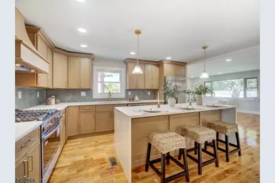 156 W Lincoln Ave, Roselle Park, NJ 07204 - Photo 10