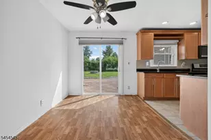 17 Joanna Pl, Woodbridge Township, NJ 07067 - Photo 6
