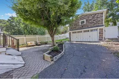 13 Cottage Pl, Nutley, NJ 07110 - Photo 26