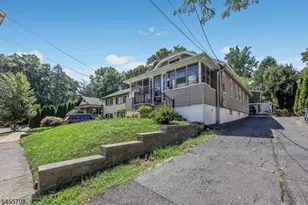 13 Cottage Pl, Nutley, NJ 07110 - Photo 2