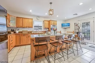13 Cottage Pl, Nutley, NJ 07110 - Photo 14