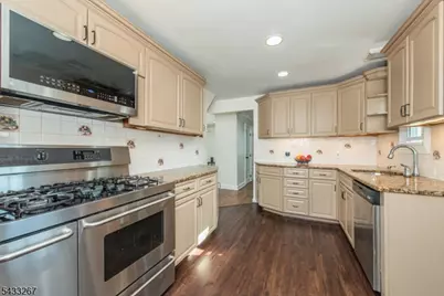 42 W Spring Valley Ave, Maywood, NJ 07607 - Photo 8