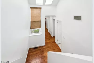 300 Pond Ct, Washington Township, NJ 07676 - Photo 20
