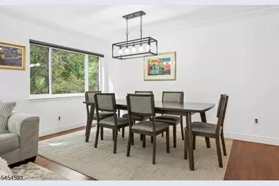 300 Pond Ct, Washington Township, NJ 07676 - Photo 10