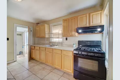 220 William St, Rahway, NJ 07065 - Photo 6