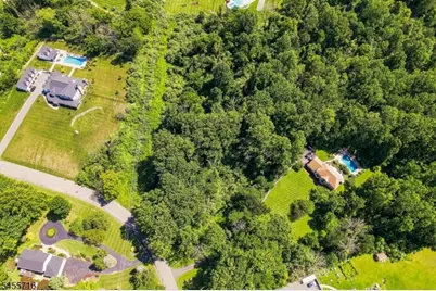 17 Woodfield Rd, Green Township, NJ 07821 - Photo 2