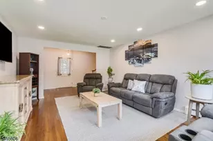 13 Gunther St, Mendham, NJ 07945 - Photo 4