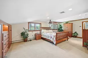 133 Sandra Dr, Parsippany, NJ 07054 - Photo 36