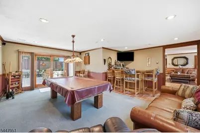 133 Sandra Dr, Parsippany, NJ 07054 - Photo 20