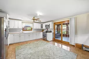 133 Sandra Dr, Parsippany, NJ 07054 - Photo 28