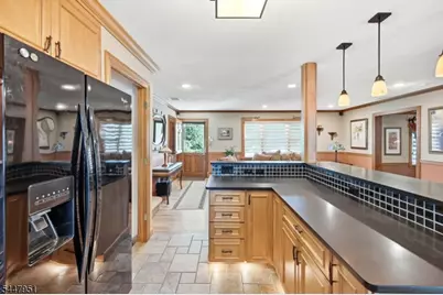 133 Sandra Dr, Parsippany, NJ 07054 - Photo 12