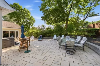 133 Sandra Dr, Parsippany, NJ 07054 - Photo 46