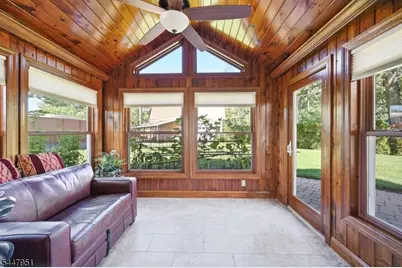 133 Sandra Dr, Parsippany, NJ 07054 - Photo 32