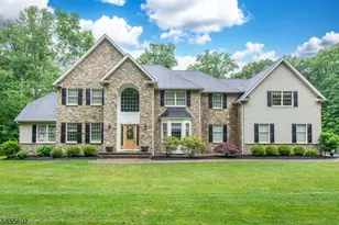 18 Stoneybrook Rd, Washington Township, NJ 07853 - Photo 1