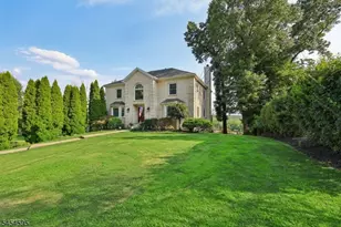 17 Rosenbrook Dr, Lincoln Park, NJ 07035 - Photo 2