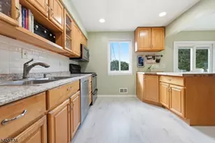 14 Harwich Rd, Lopatcong Township, NJ 08865 - Photo 10