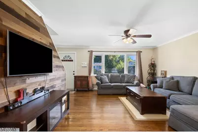 90 Linden St, Bridgewater, NJ 08807 - Photo 6