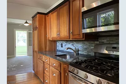 33B Drakestown Rd, Washington Township, NJ 07853 - Photo 4