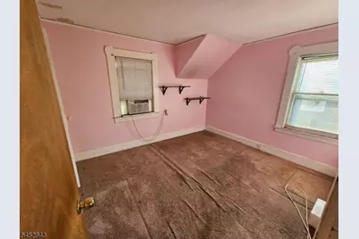 23 Elm St, West Orange Township, NJ 07052 - Photo 12