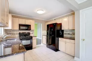 34 Fowler Dr, West Orange Township, NJ 07052 - Photo 4