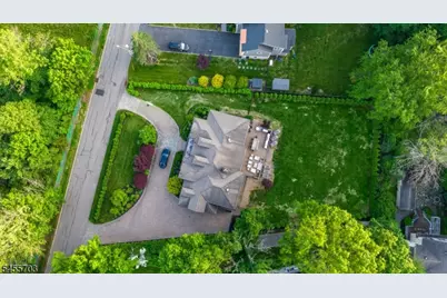 129 Braidburn Rd, Florham Park, NJ 07932 - Photo 4