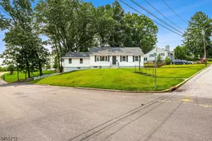 76 Dawn Ave, North Haledon, NJ 07508 - Photo 4