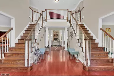 4 Sovereign Dr, Mount Olive, NJ 07836 - Photo 2