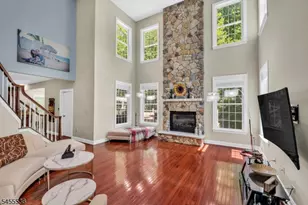 4 Sovereign Dr, Mount Olive, NJ 07836 - Photo 6