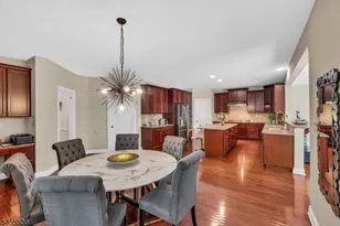 4 Sovereign Dr, Mount Olive, NJ 07836 - Photo 8